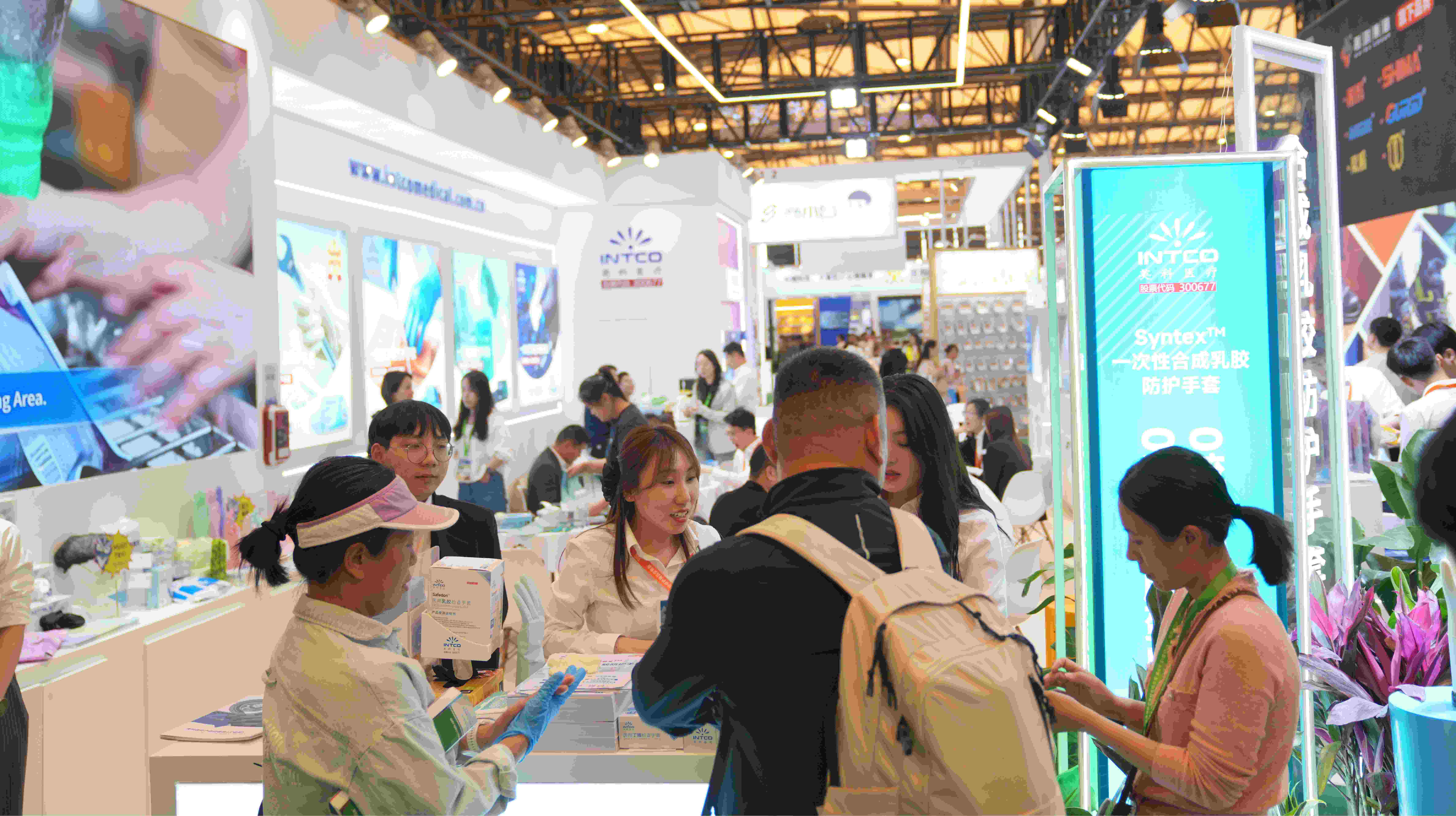 yp街机医疗亮相第108届中国国际劳动保护用品交易会